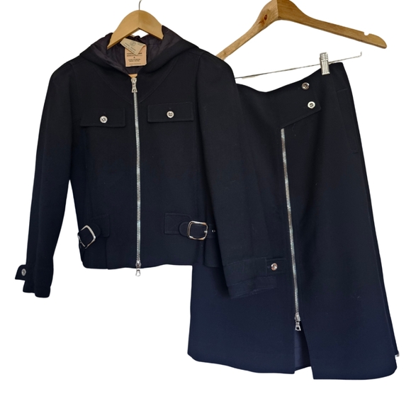 ✨ PRISTINE VINTAGE Courrèges Paris Wool Set – Jacket & Skirt – Size 0 (FR) ✨ - Picture 3 of 11